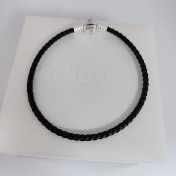 Pandora Single Black Leather Bracelet with Pandora Clasp - Picture 4 of 5